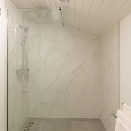 Lira's Loft - New Modern Loft In Calheta - Madeira * 阿科达卡列塔