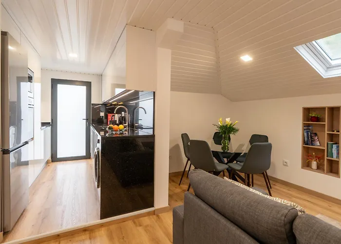 Apartamento Lira's Loft - New Modern Loft In Calheta - Madeira *