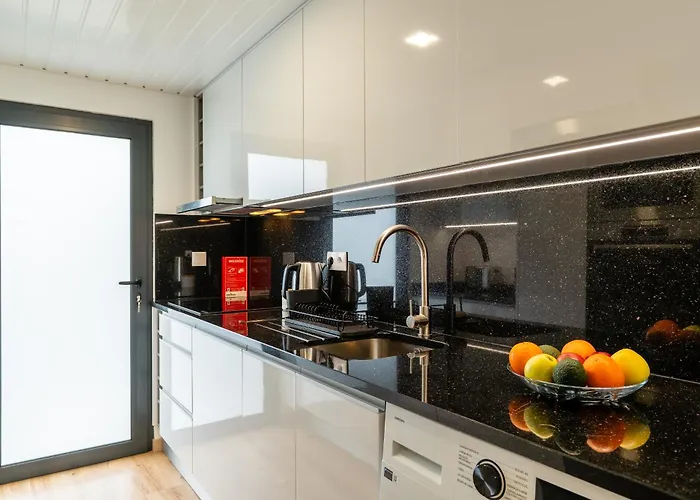 Lira's Loft - New Modern Loft In Calheta - Madeira Arco da Calheta (Madeira)