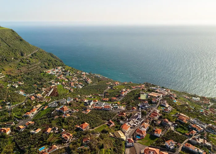 Apartamento Lira's Loft - New Modern Loft In Calheta - Madeira *